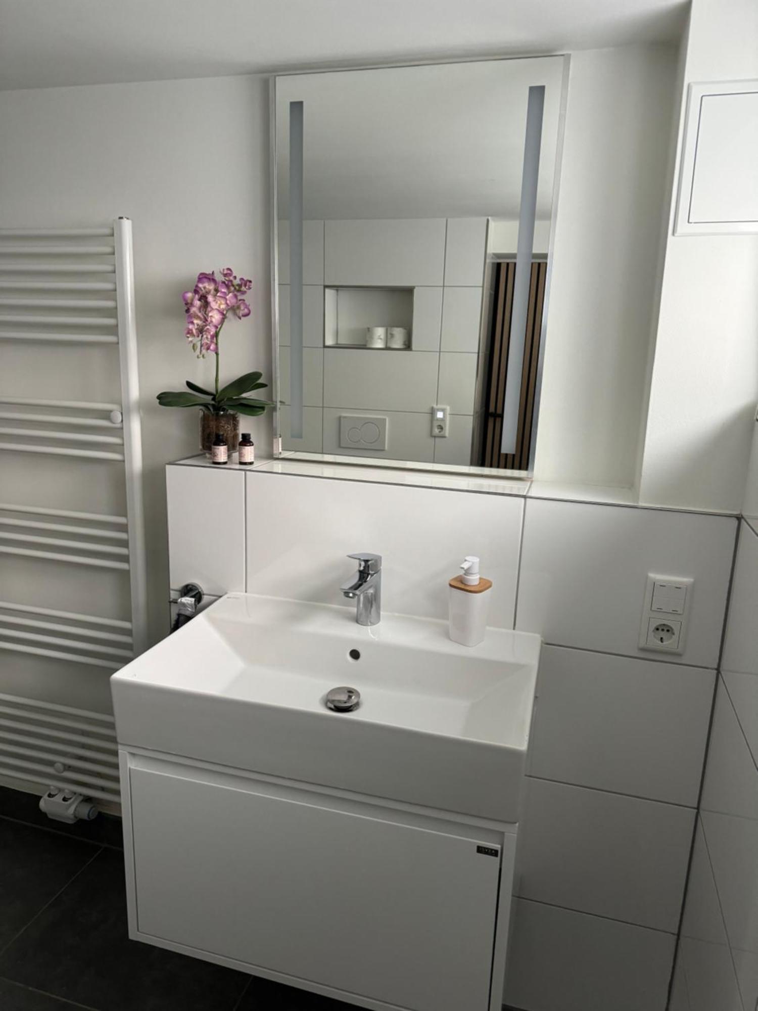 Modernes Apartment, Ruhige Lage, Stadtnah Kelkheim Εξωτερικό φωτογραφία